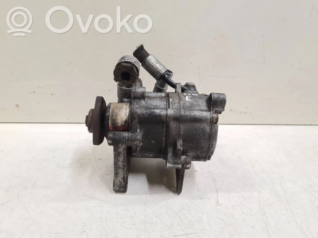 Mercedes-Benz E W210 Power steering pump 
