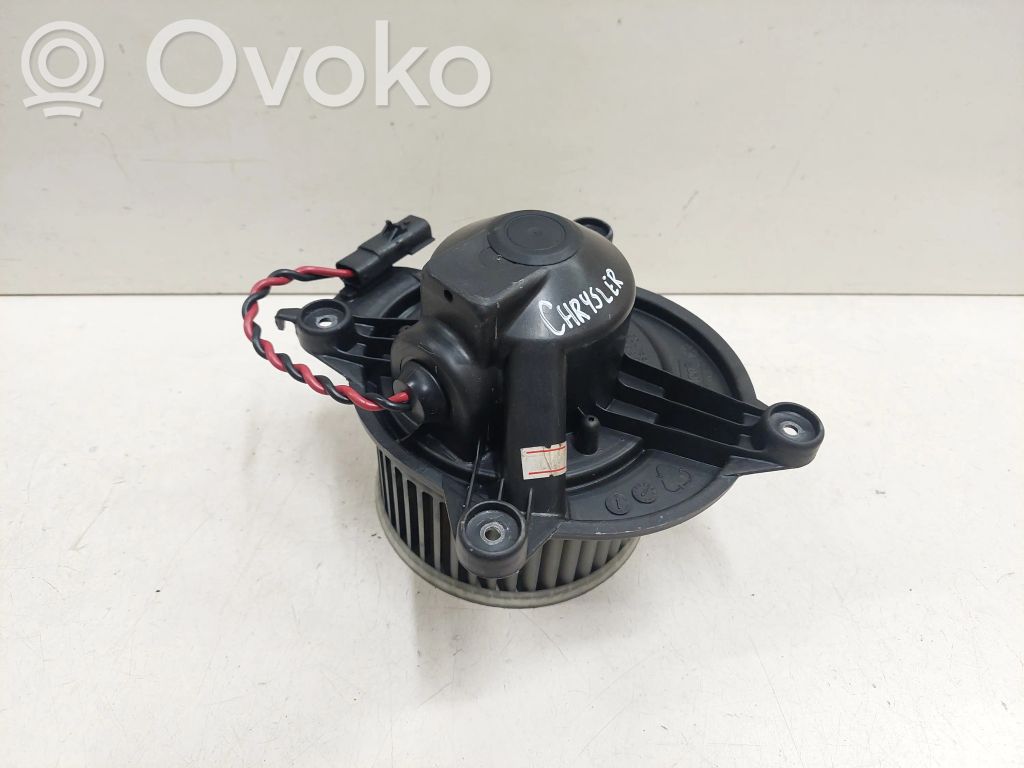 Chrysler PT Cruiser Mazā radiatora ventilators 