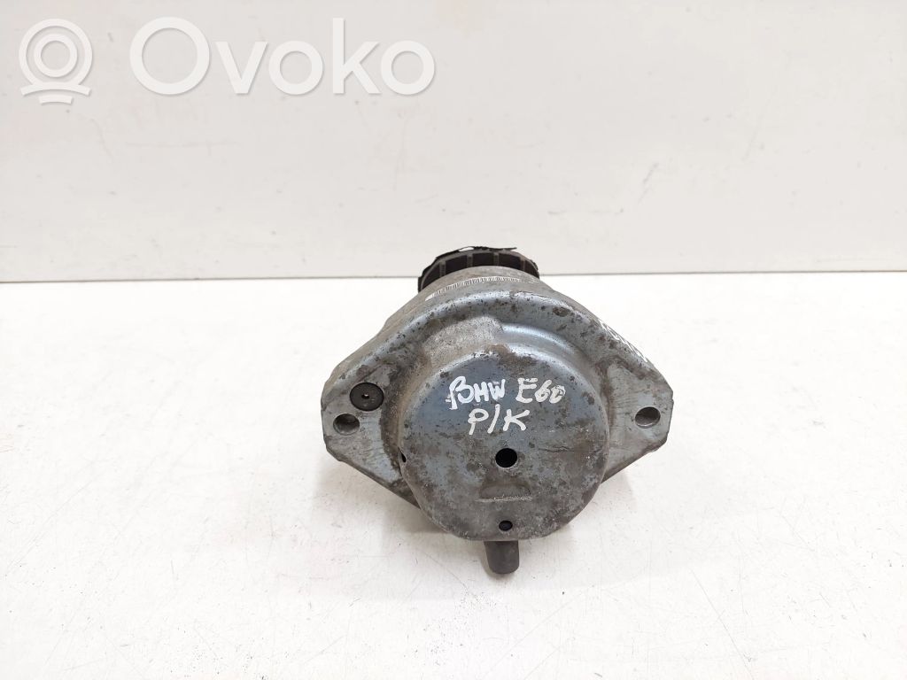 BMW 5 E60 E61 Engine mount bracket 