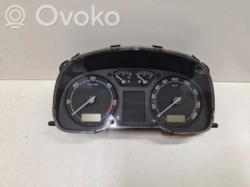 Skoda Octavia Mk1 (1U) Speedometer (instrument cluster) 