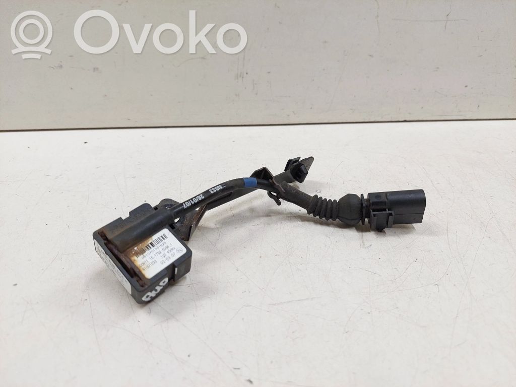 Audi A8 S8 D3 4E Sensor de frecuencia del intermitente 