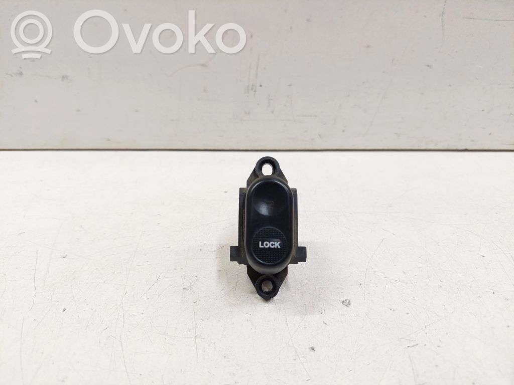 Chrysler PT Cruiser Central locking switch button 