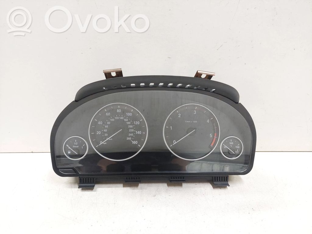 BMW 5 F10 F11 Spidometrs (instrumentu panelī) 