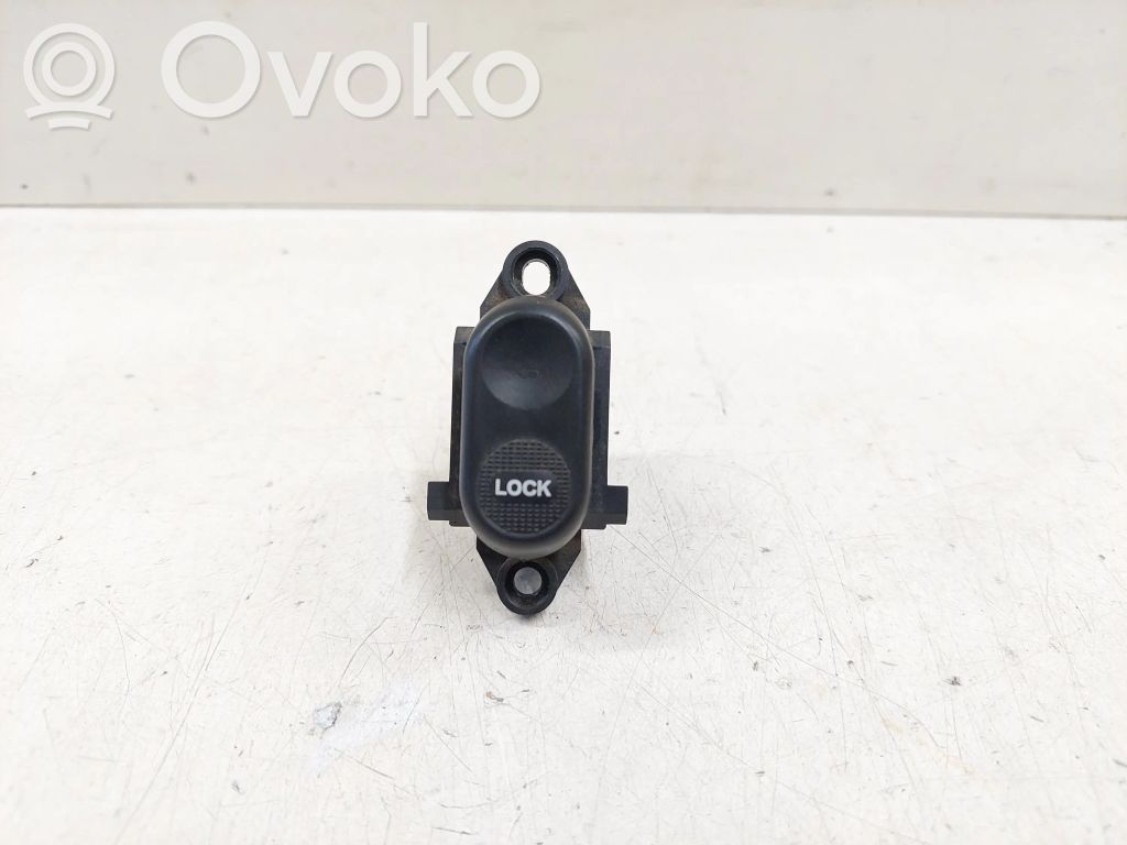 Chrysler PT Cruiser Central locking switch button 