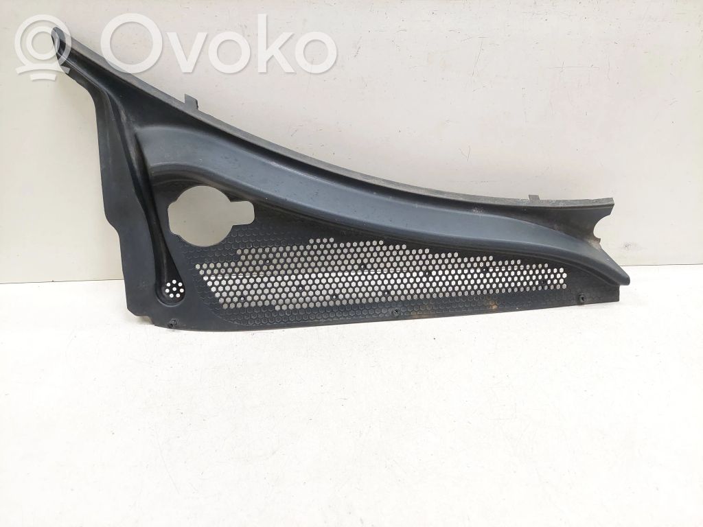 Chrysler PT Cruiser Wiper trim 