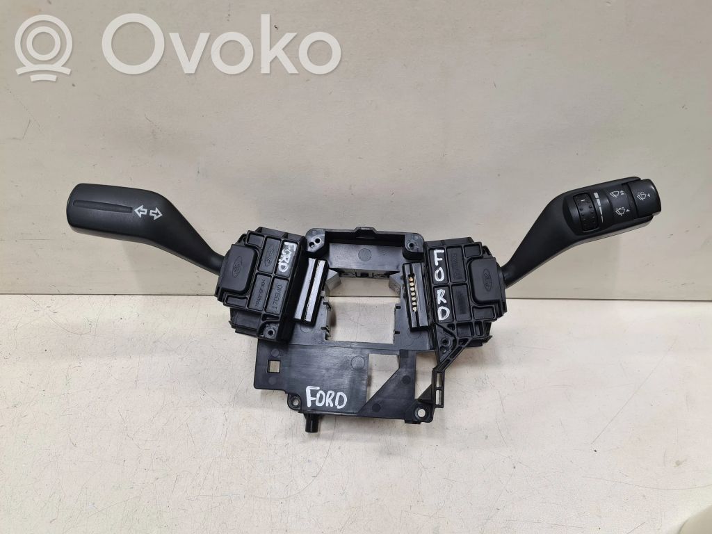 Ford Focus Wiper turn signal indicator stalk/switch 