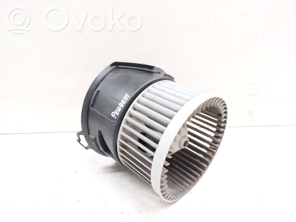 Peugeot 407 Mazā radiatora ventilators 