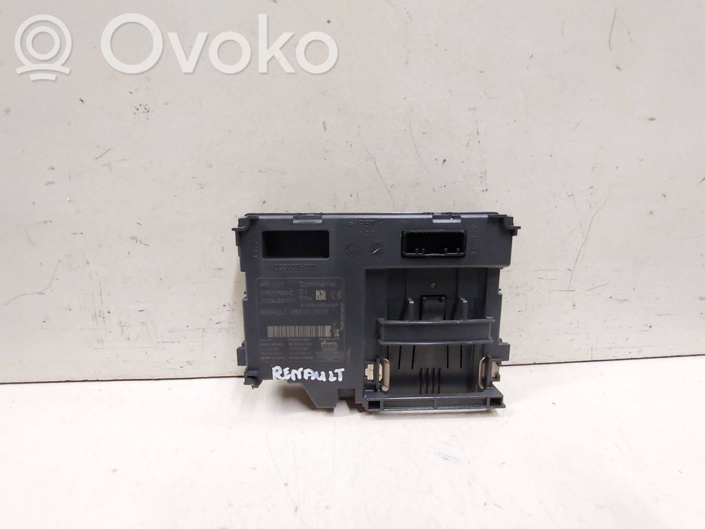 Renault Clio IV Ignition key card reader 