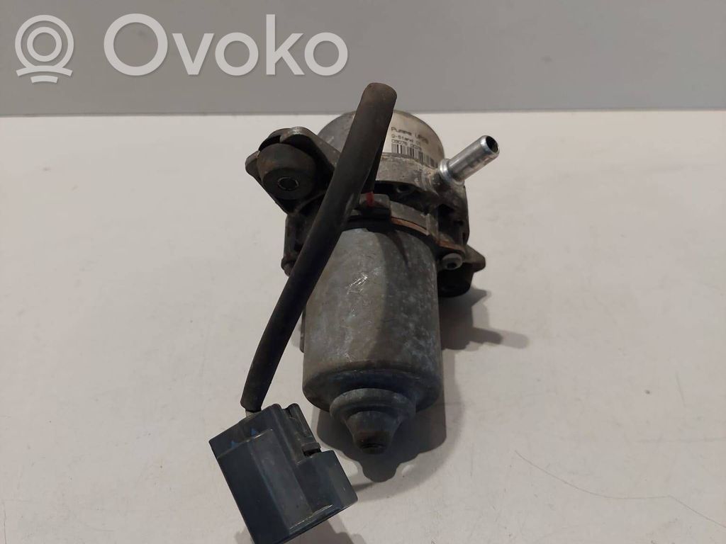 Volvo V50 Vacuum pump 