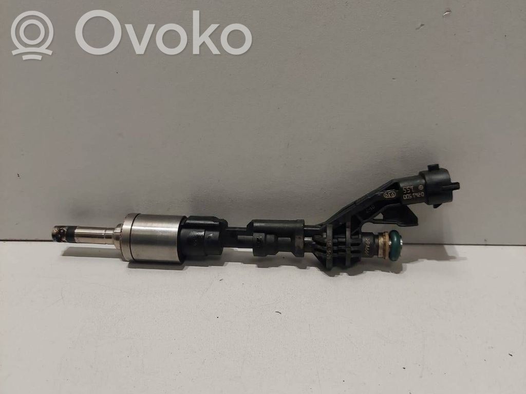 Volvo V60 Fuel injector 