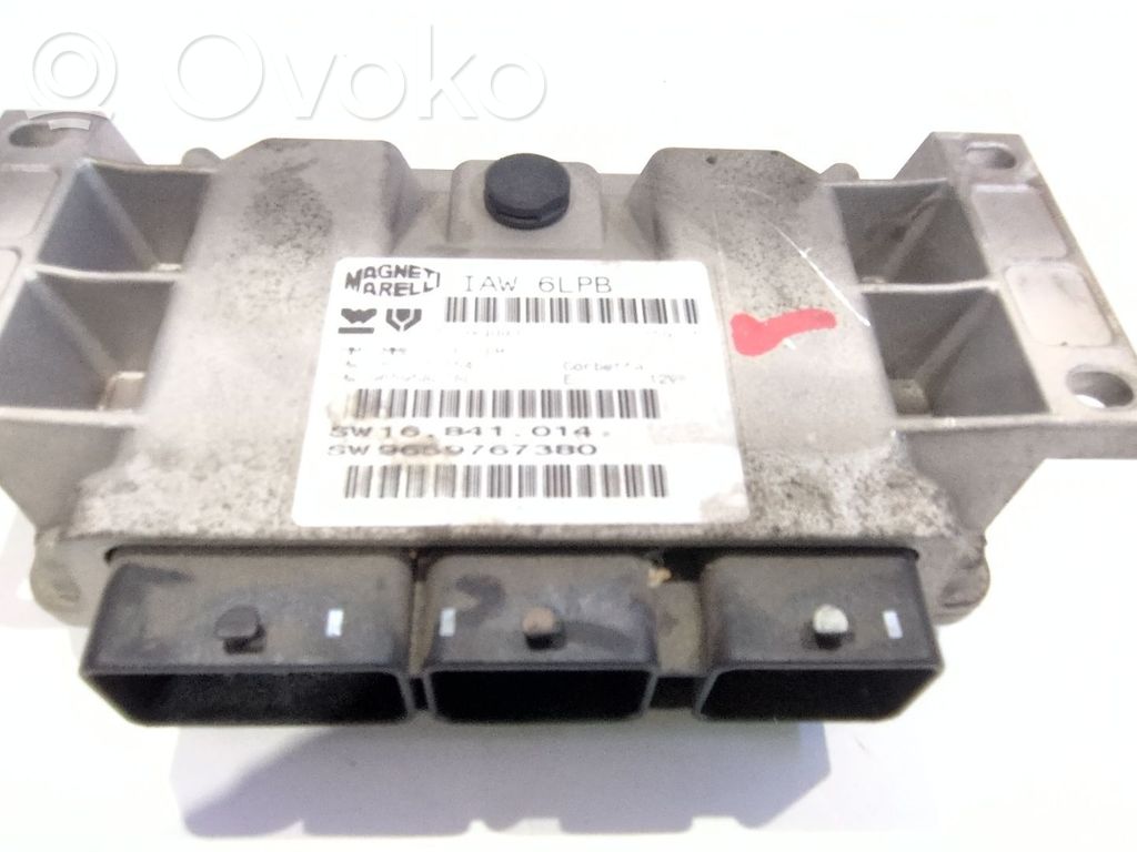Peugeot 407 Engine control unit/module 