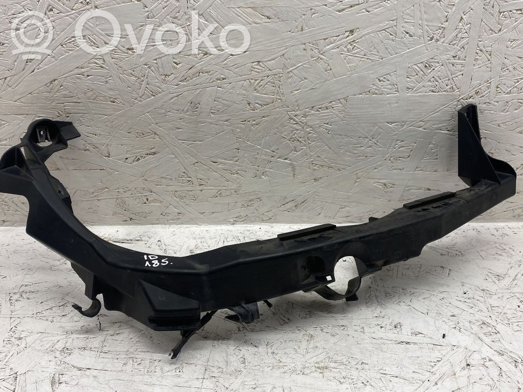 Headlight/headlamp mounting bracket   7138402