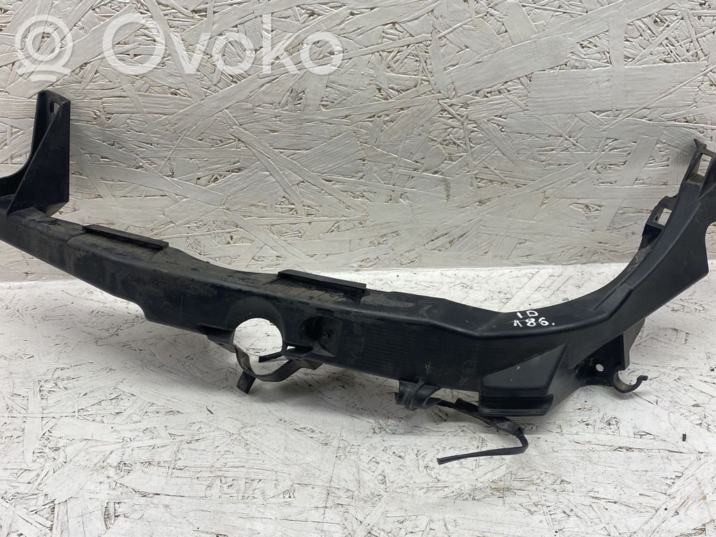 Headlight/headlamp mounting bracket   7138401