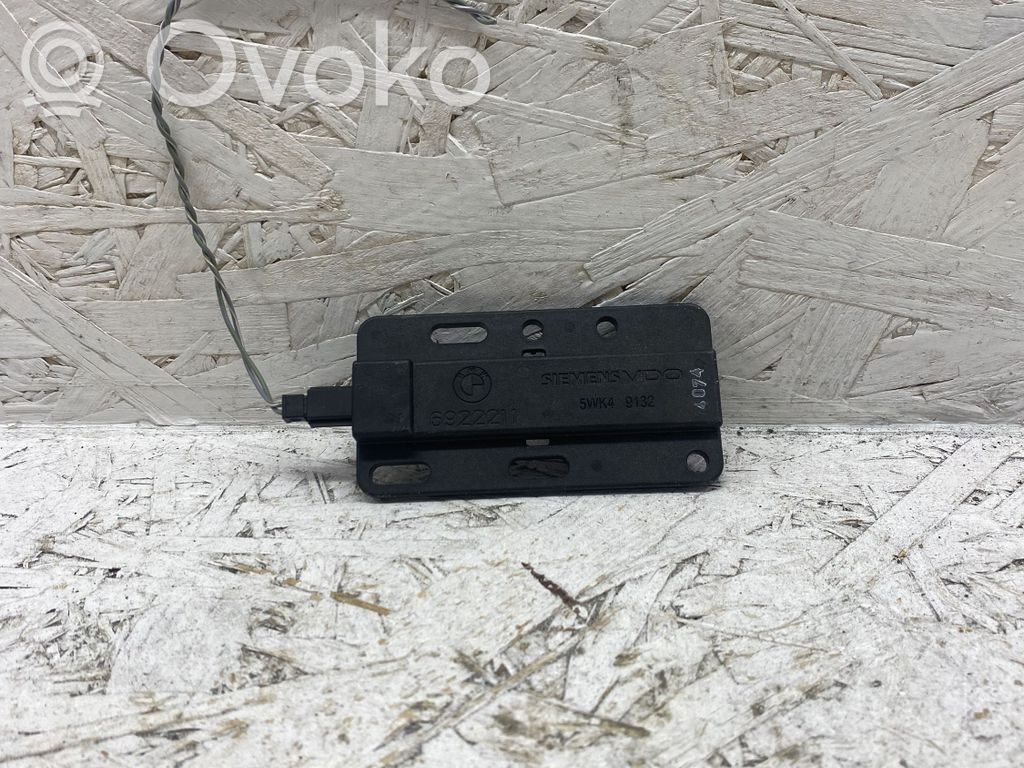 BMW 3 E92 E93 Keyless (KESSY) go control unit/module 