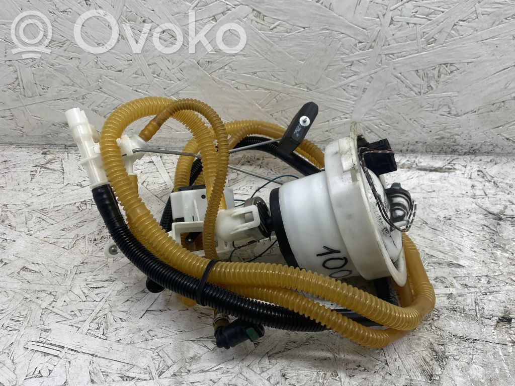 BMW 3 E92 E93 Fuel level sensor 