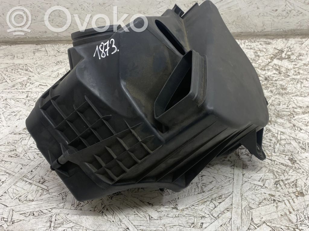 BMW 3 E92 E93 Air filter box 