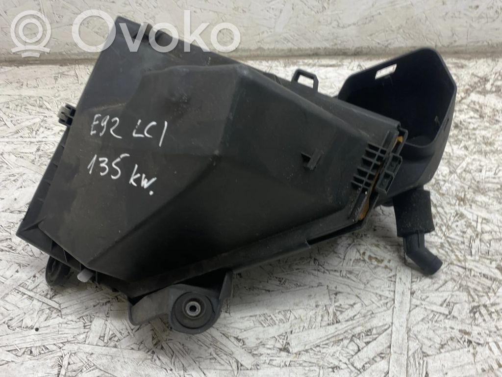 BMW 3 E90 E91 Air filter box 