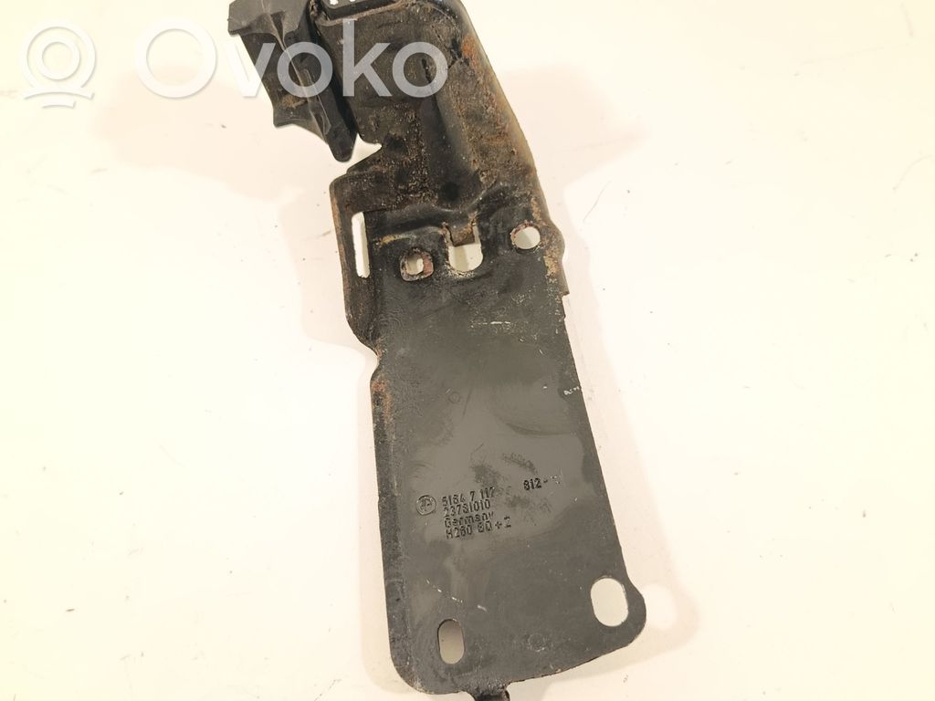 BMW 3 E90 E91 Radiator mount bracket 
