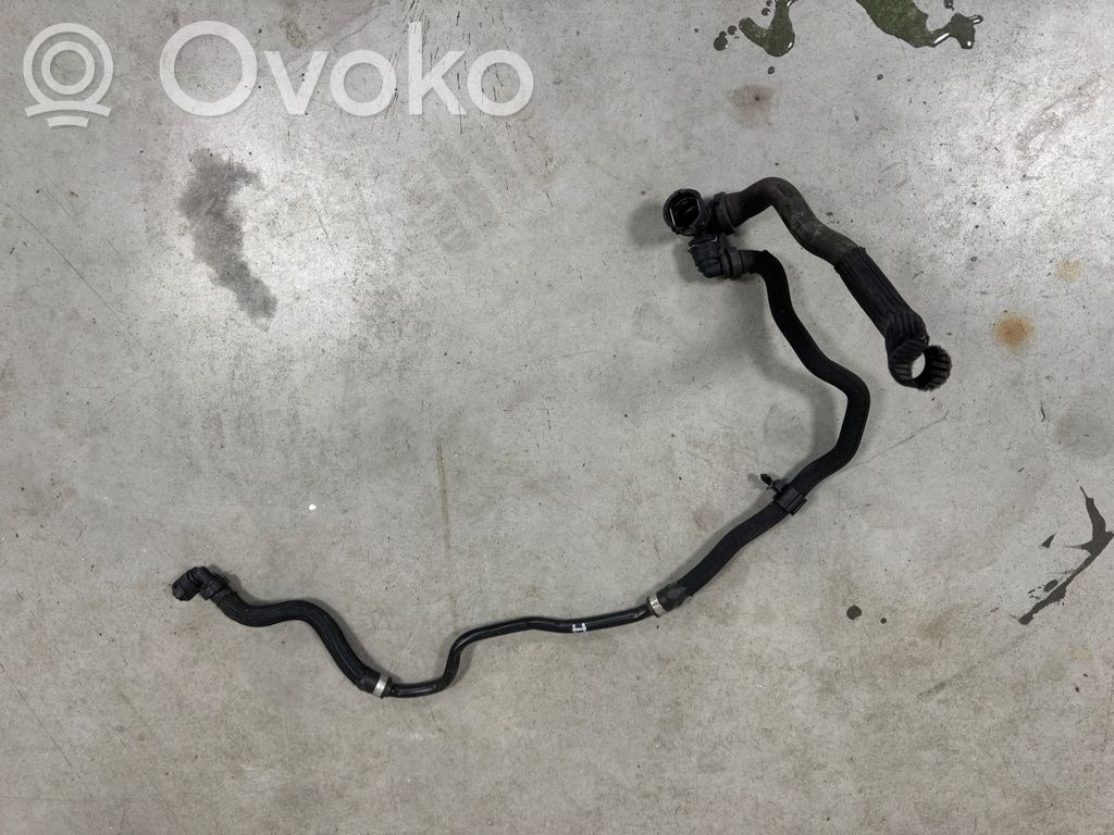 BMW X1 U11 Engine coolant pipe/hose 
