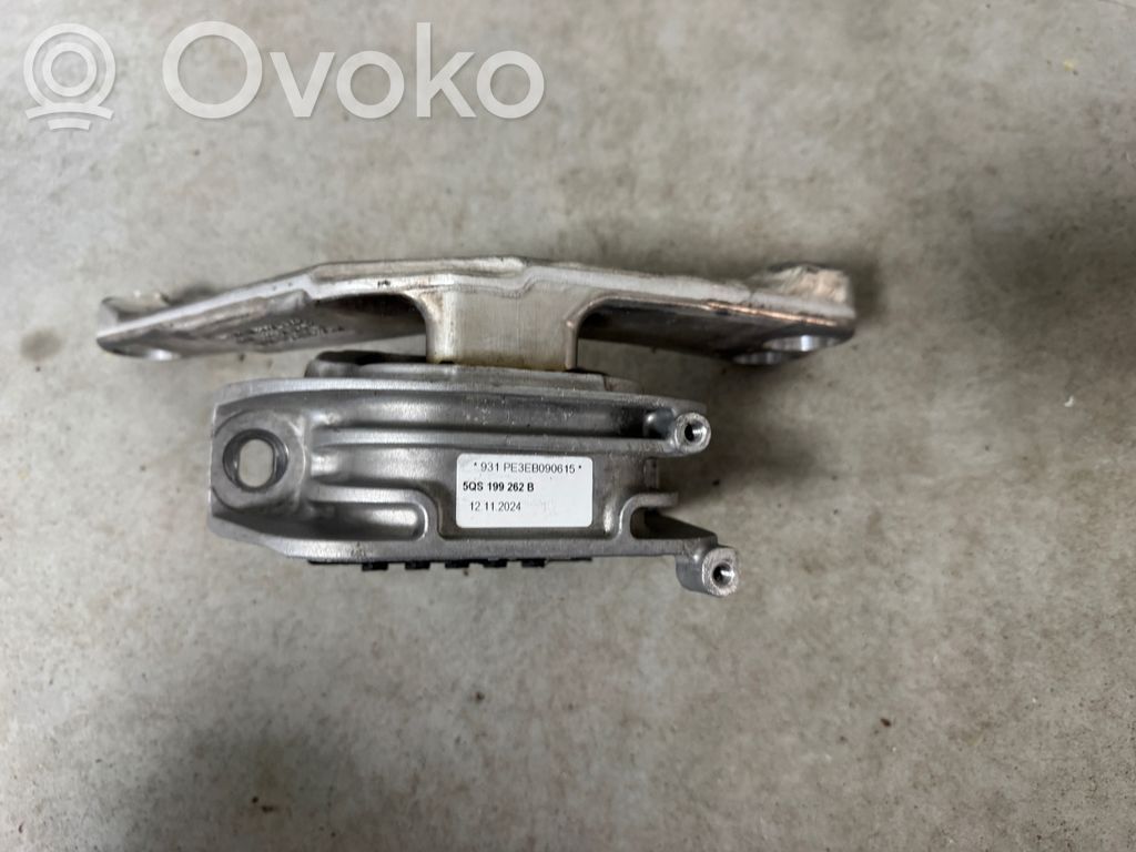 Engine mounting bracket   5QS199262B