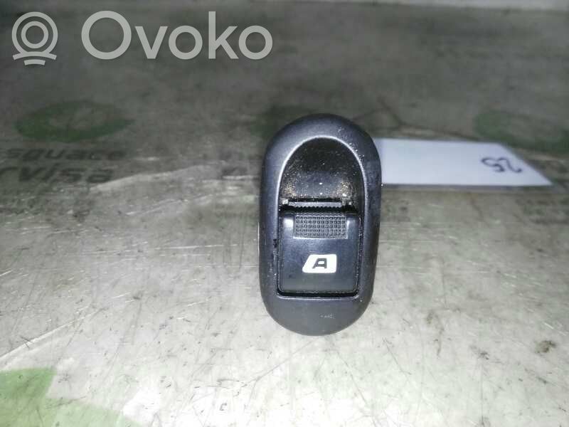 Electric window control switch   96401469XT