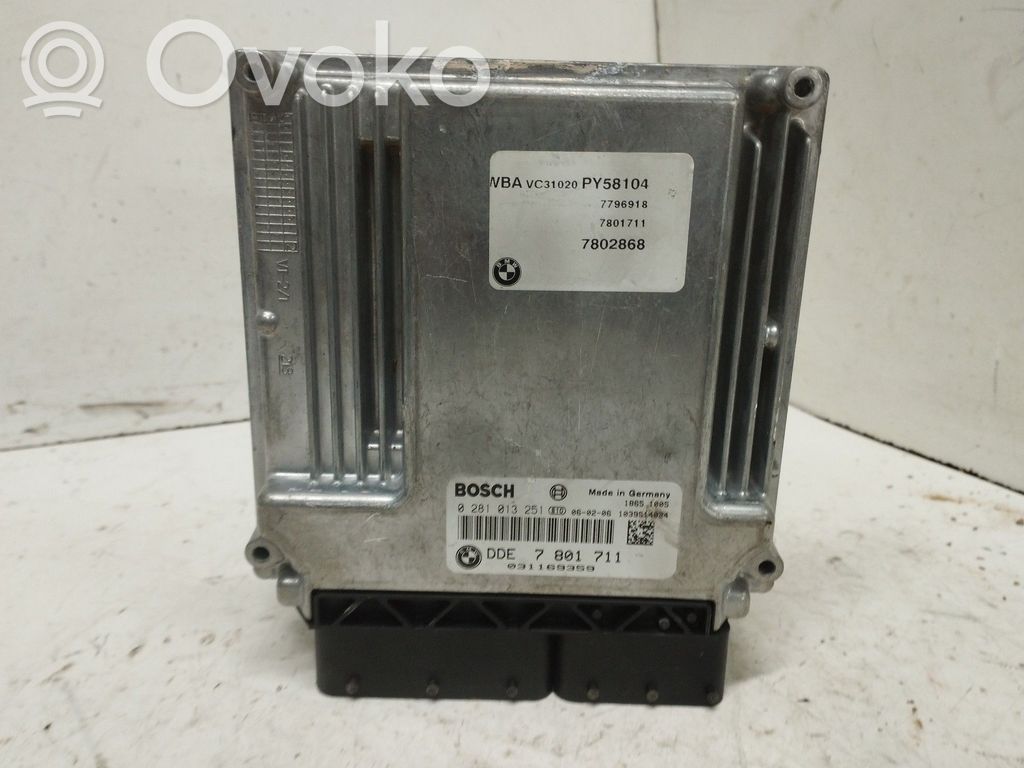 Unidad de control/módulo del motor   0281013251