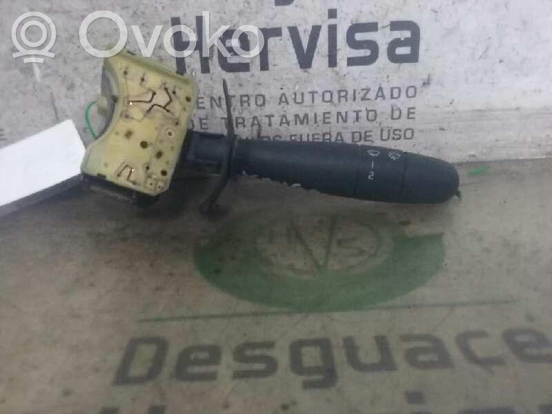 Renault Kangoo I Palanca de control del limpiaparabrisas 