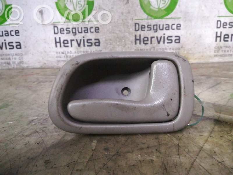 Toyota Corolla E110 Manecilla interna puerta delantera 