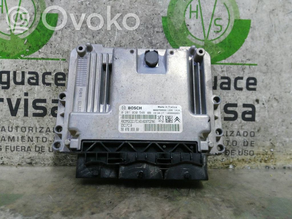 Unidad de control/módulo del motor   0281030546