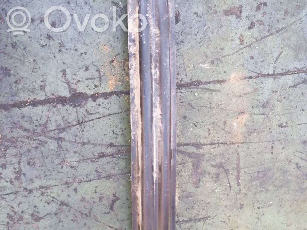 Front bumper mounting bracket   1K0807305C