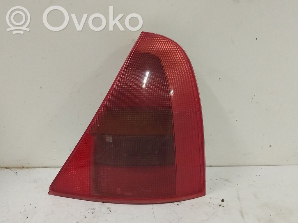 Lampa tylna