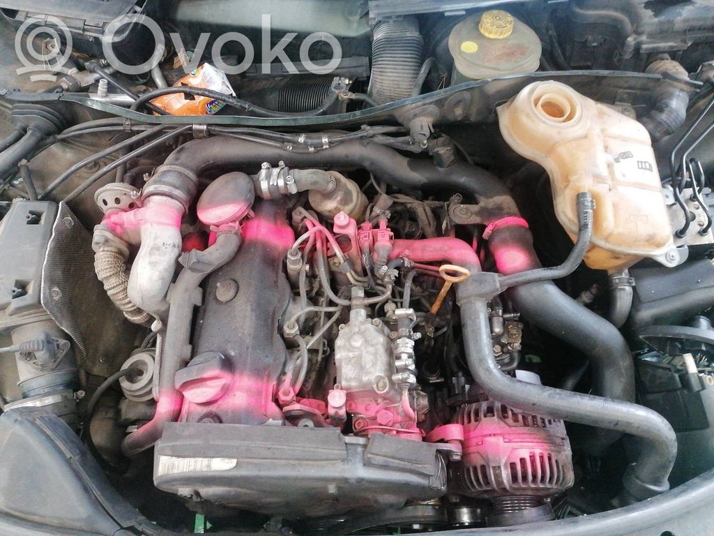 Audi A4 S4 B5 8D Motor 