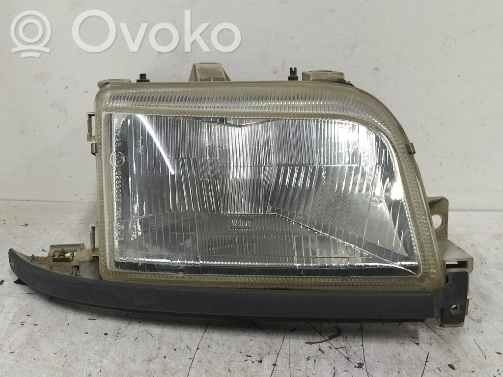 Renault Clio I Scheinwerfer 