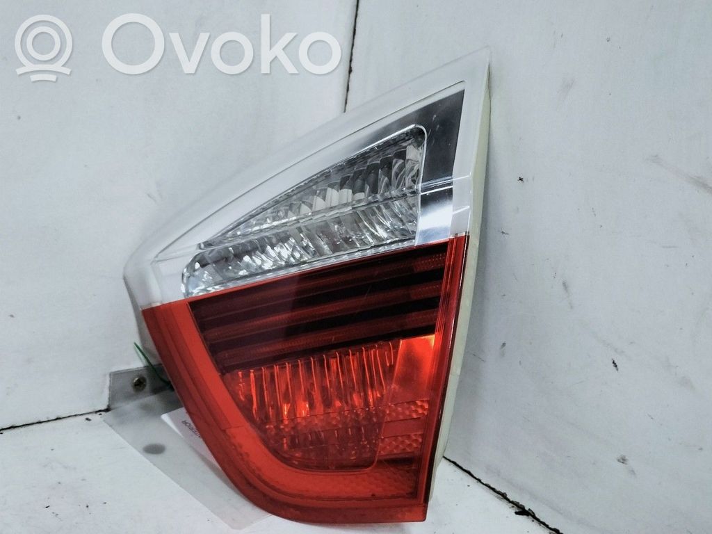 Tailgate rear/tail lights   6937460