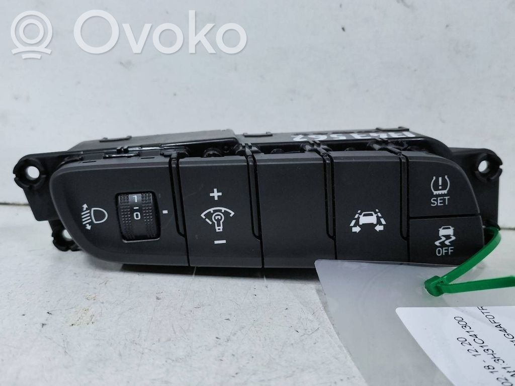 Hyundai i30 Comutator/buton multifuncțional 
