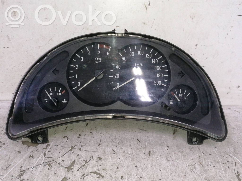 Opel Corsa B Vitezometru (grup de instrumente) 