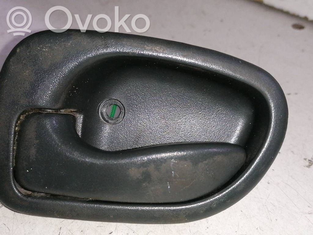 Hyundai Accent Etuoven sisäkahva 