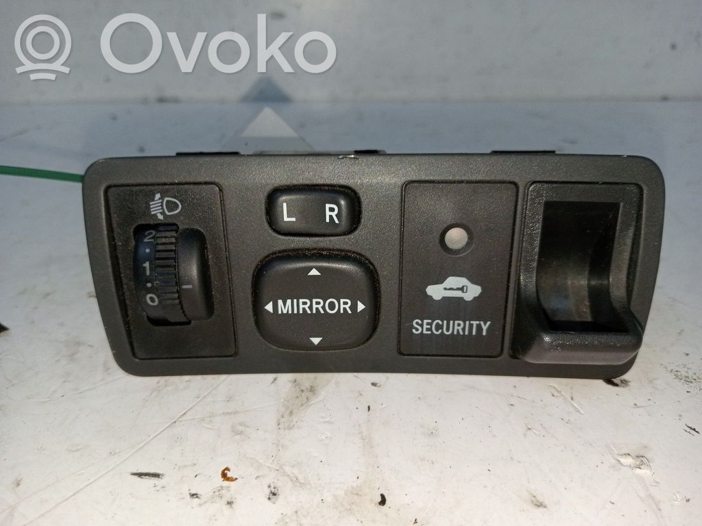 Toyota Corolla Verso E121 Bouton de commutateur rétroviseur latéral 
