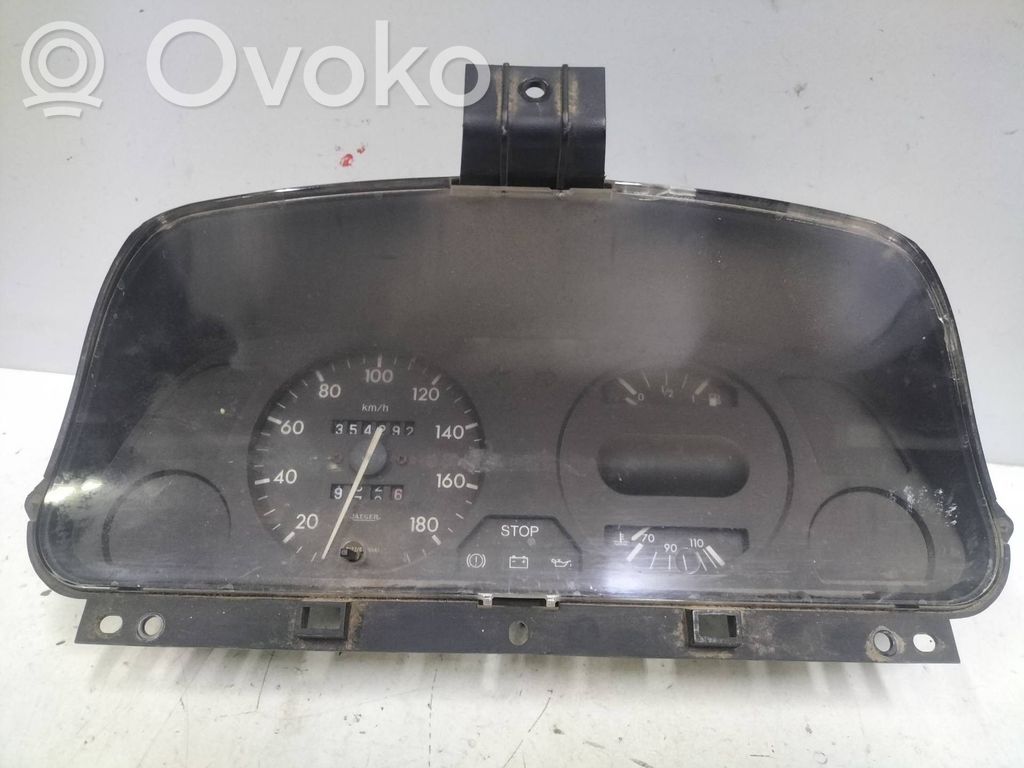 Compteur de vitesse tableau de bord   1475783080,64002N0