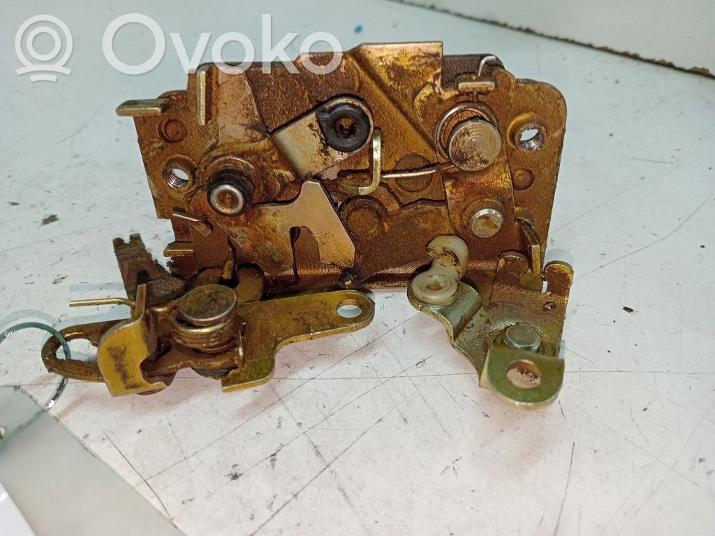 Opel Kadett E Încuietoare ușă spate 