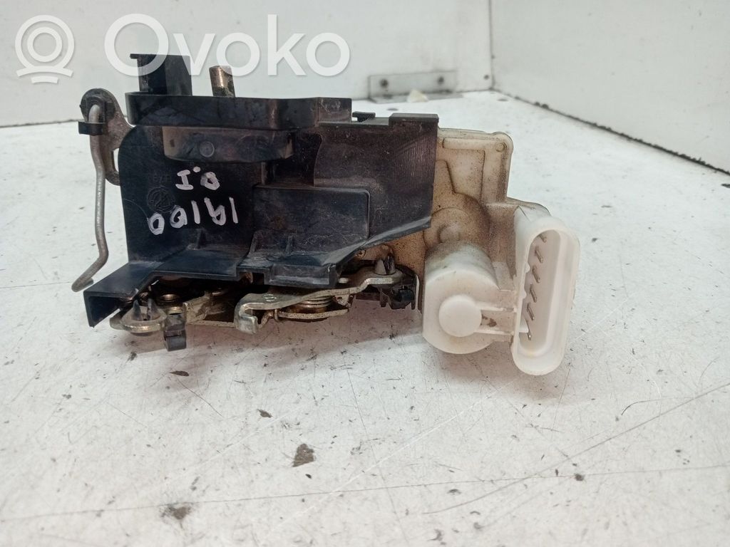Fiat Punto (188) Încuietoare ușă față