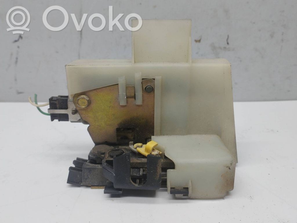 Etuoven lukko