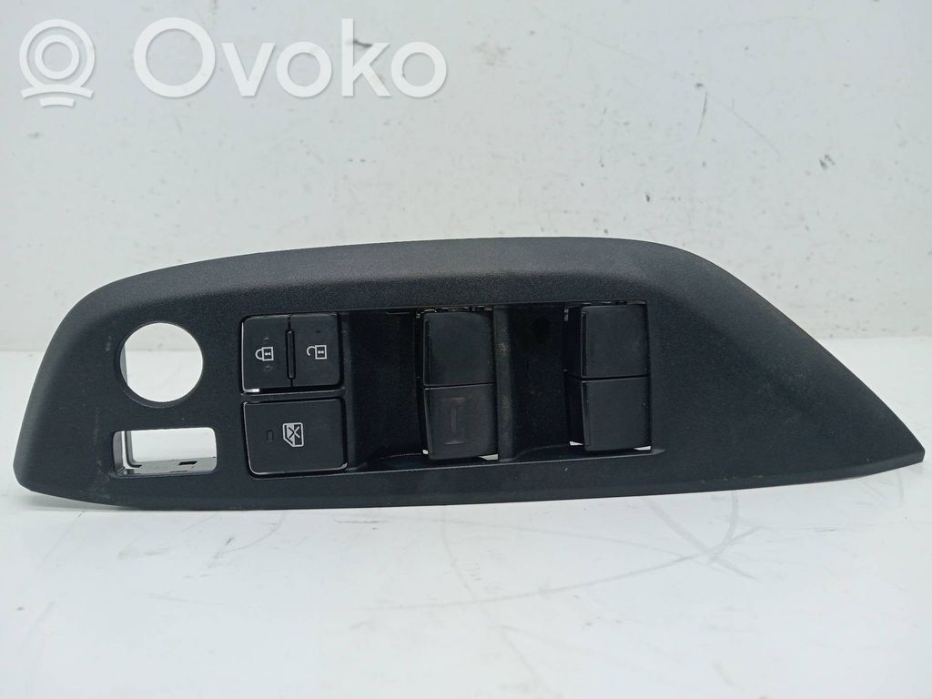 Toyota Yaris XP210 Comutator comandă geamuri electrice 