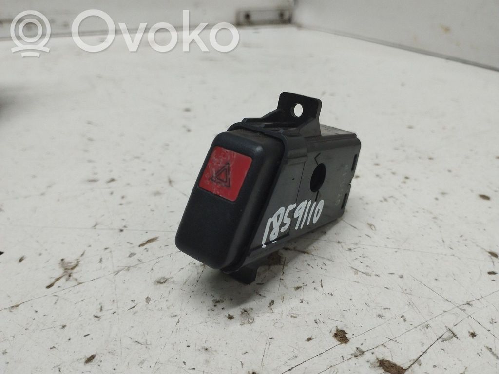 Hazard light switch   M16641