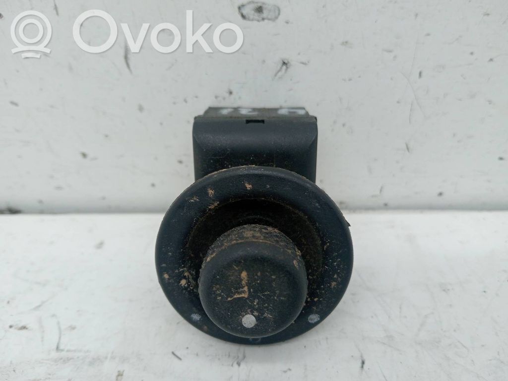 Interruptor del espejo lateral   7700803531