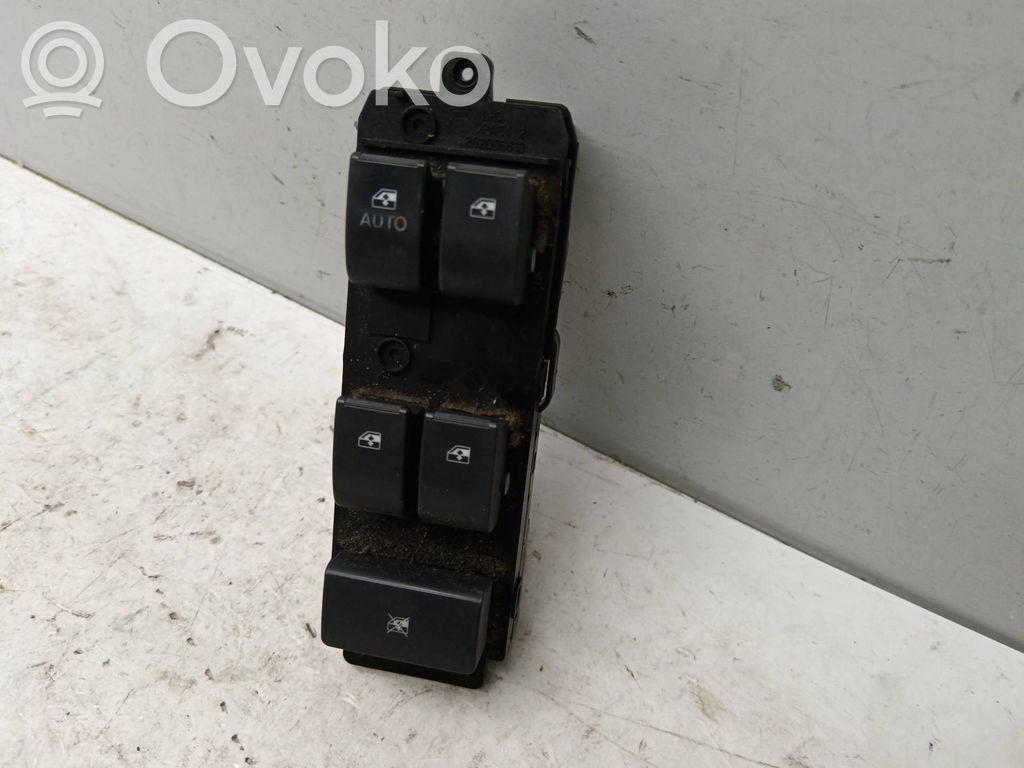 Electric window control switch   202005436