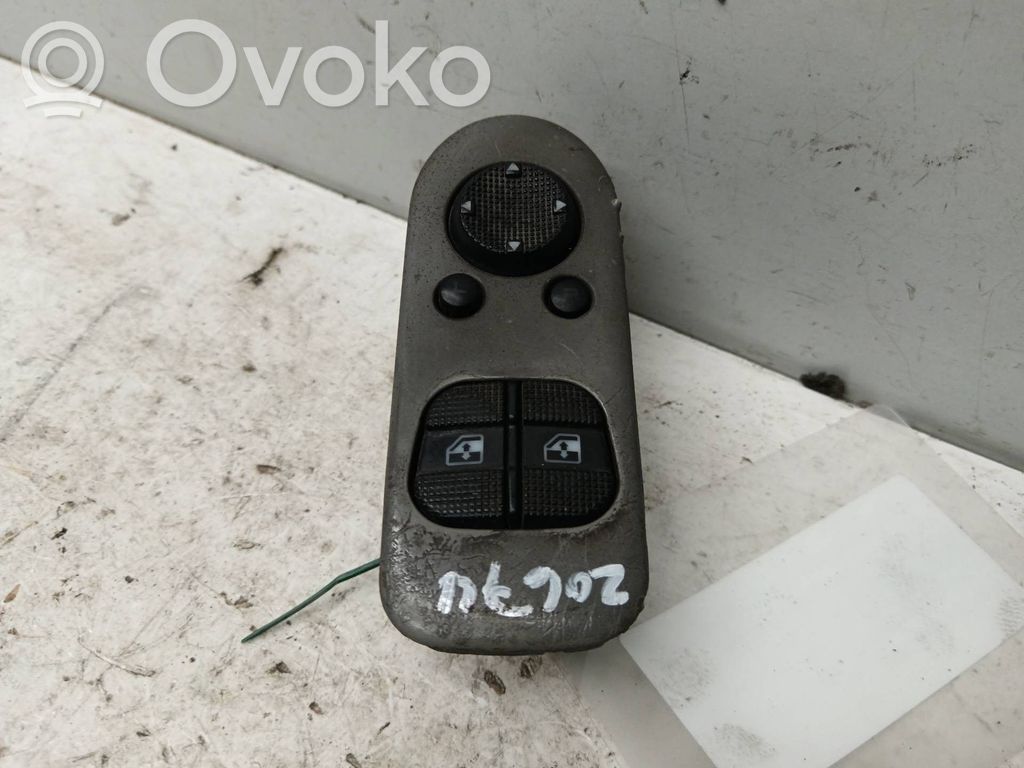 Comutator comandă geamuri electrice   7M0867255M
