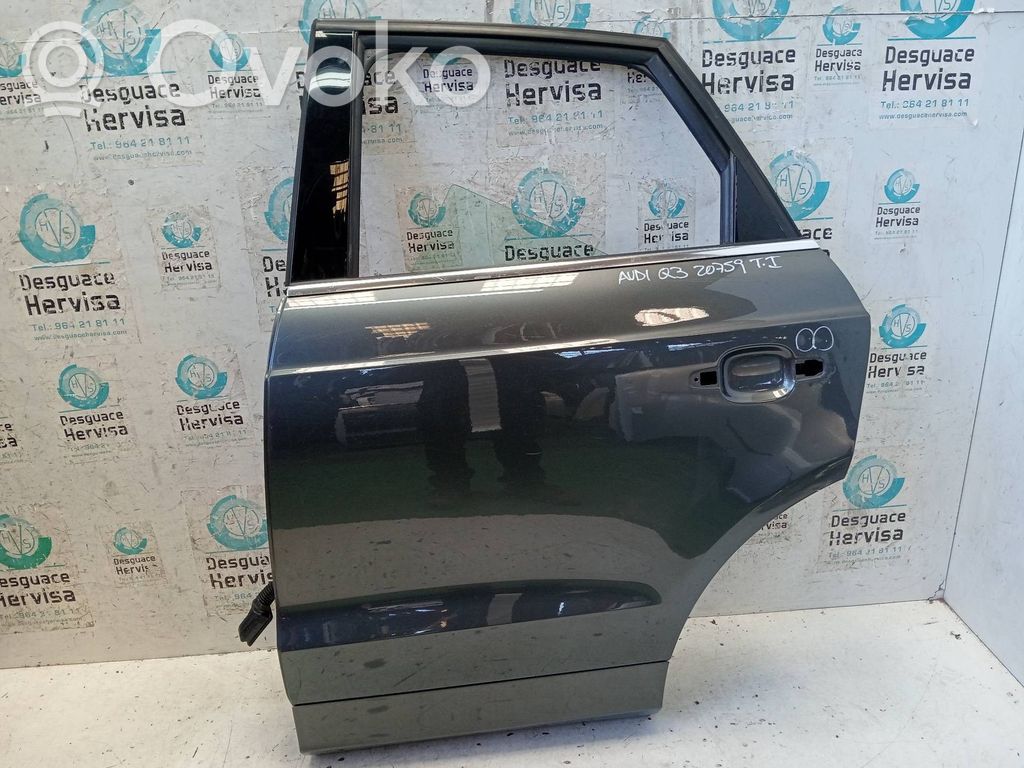 Puerta trasera   8U0833051B