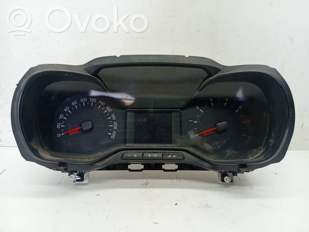 Citroen Berlingo Geschwindigkeitsmesser Cockpit 