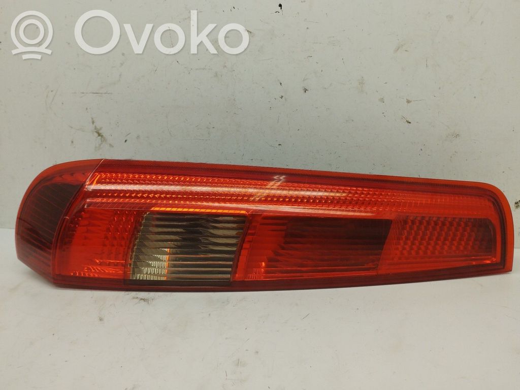 Ford Fiesta Luz trasera/de freno 